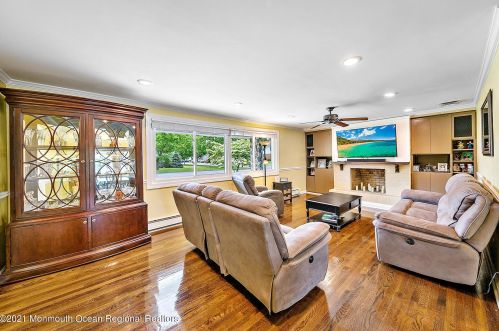 46 Larchwood Ave, West Long Branch NJ  07764-1755 exterior