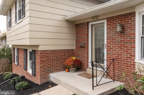 9712 Nassau Ln, Silver Spring MD  20901-2526 exterior
