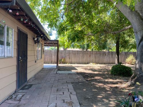 2462 Elm St, Sutter CA 95982-2111 exterior