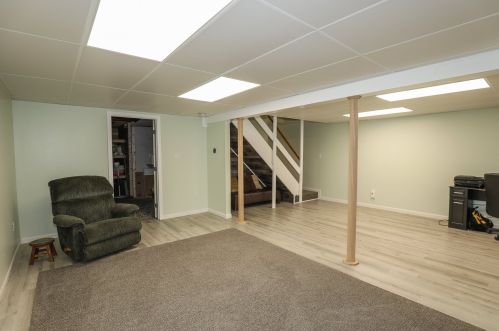 63 Chichester Rd, Concord NH 03307-0706 exterior