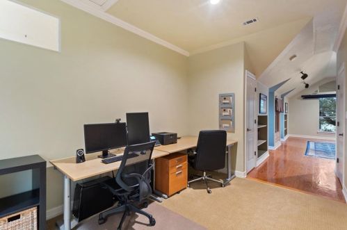 205 Champion Dr, Austin TX 78734-5103 exterior