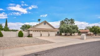 2908 Winchcomb Dr, Phoenix AZ  85032-5036 exterior