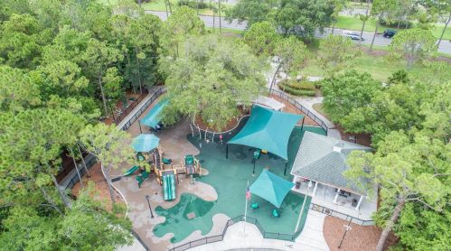 10006 Bridgeton Dr, Tampa FL  33626-1840 exterior