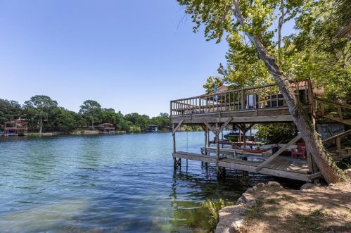 3005 Brass Buttons Trl, Austin TX 78734-2401 exterior