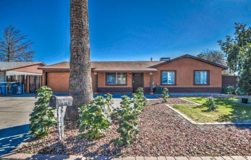 2501 61 Dr, Phoenix AZ  85035-2809 exterior