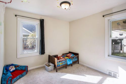 2521 Glendale Blvd, Kalamazoo MI 49004-1728 exterior