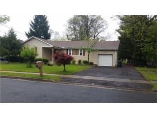 1715 Cedarwood Dr, Piscataway, NJ 08854-2020