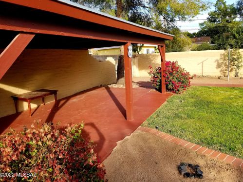 1723 Linden St, Tucson AZ 85705-8935 exterior