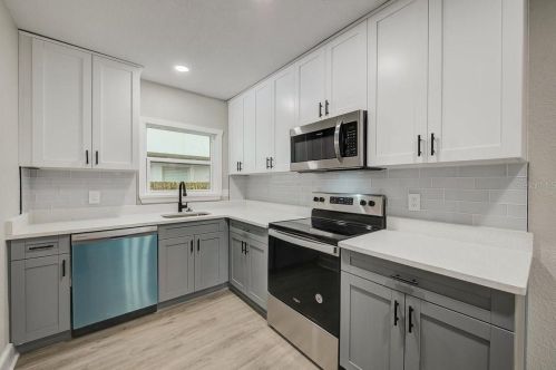 6605 Wellington, Tampa FL 33604-5569 exterior