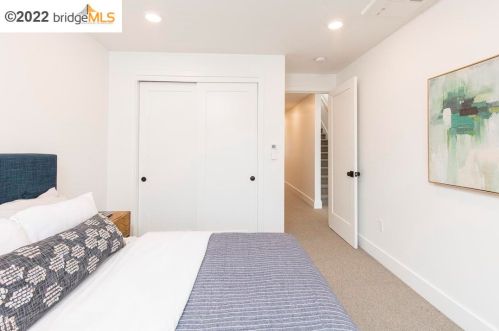 648 Kains, Berkeley CA  94706-1219 exterior