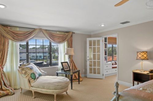 4912 Andros Dr, Tampa FL 33629-4802 exterior