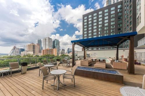 603 Davis St, Austin TX  78701-4207 exterior