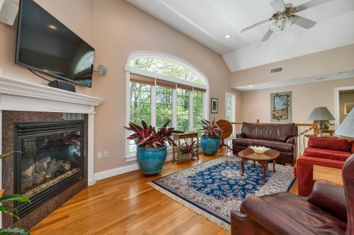 31 Sunset Ave, Concord NH 03301-2730 exterior