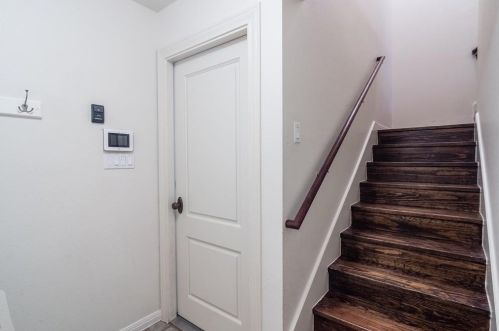 3315 Bridle Path, Austin TX 78703-2605 exterior