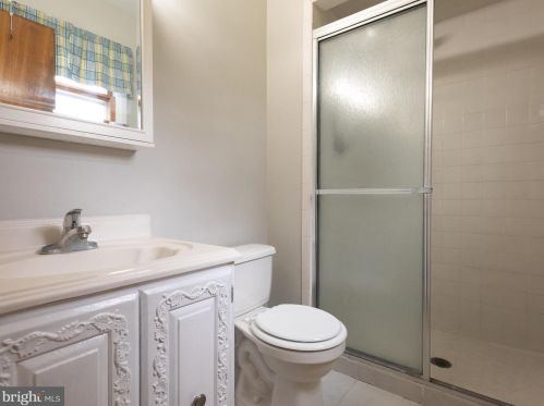 2511 Meetinghouse Rd, Jamison PA 18929-1157 exterior