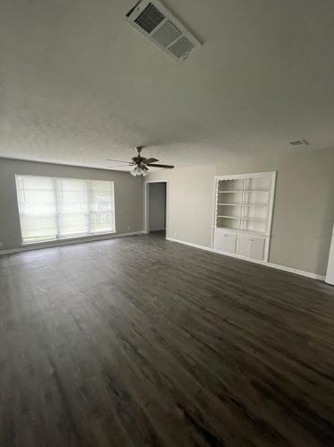 2617 Loy Lk Rd, Denison TX 75020-7146 exterior