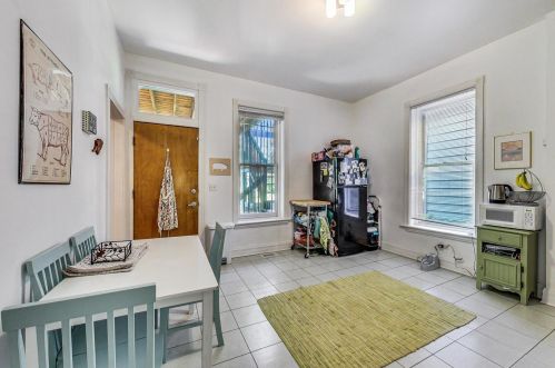 1240 Wolcott Ave, Chicago IL 60622-3883 exterior