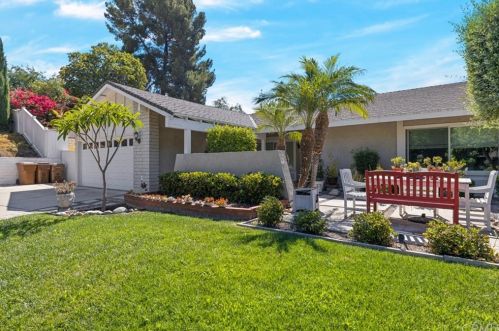 130 Marion Blvd, Fullerton, CA 92835-3525