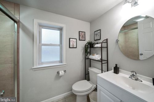 4257 Boone St, Philadelphia PA 19128-5003 exterior