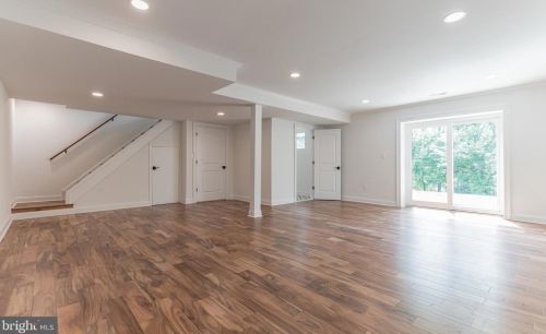 1905 Heritage Rd, Huntingdon Valley PA  19006-7813 exterior