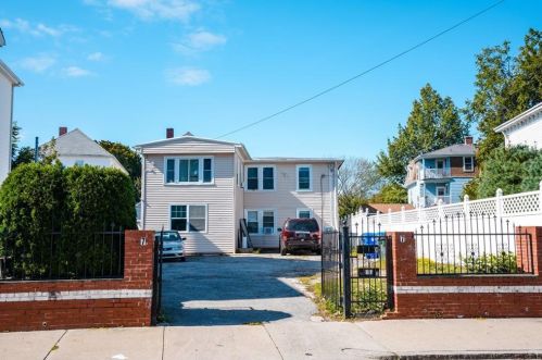 7 Deborah St, Providence, RI 02909-4507