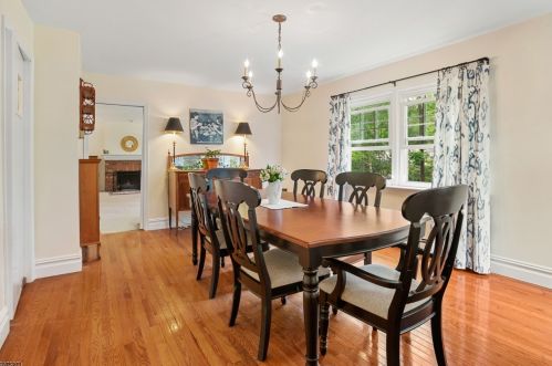 73 Cedar Green Ln, Berkeley Heights, NJ 07922-2430