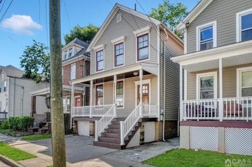 23 Stone St, New Brunswick, NJ 08901-1113