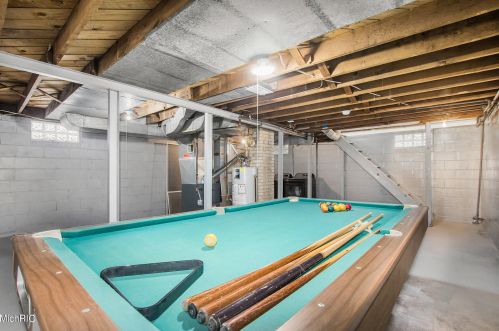 2113 Norman Ave, Meskegon MI  49441-3461 exterior