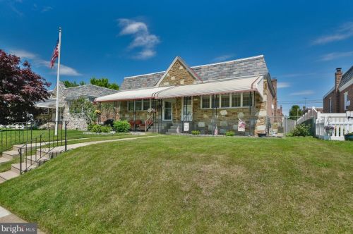 1007 Hartel Ave, Philadelphia, PA 19111-3203