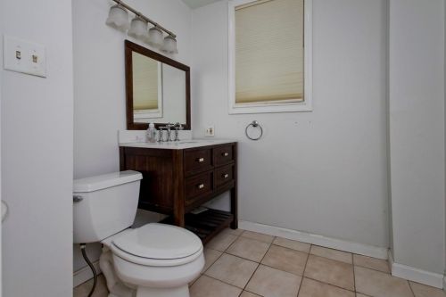 4 Eddy St, Ware MA 01082-1351 exterior