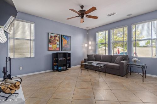 1071 Mason Dr, Chandler AZ 85225-1941 exterior