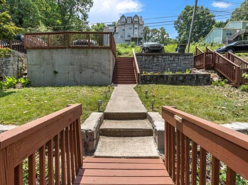 8474 Lake Dr, Lithonia GA  30039-6562 exterior