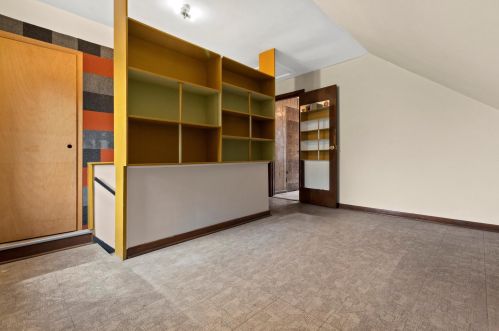 4249 1 Pl, Milwaukee WI 53207-3233 exterior