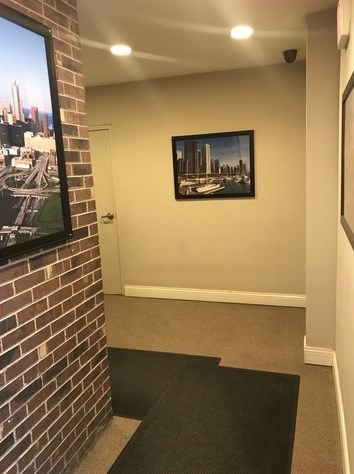 6333 Milwaukee Ave, Chicago IL  60646-3744 exterior