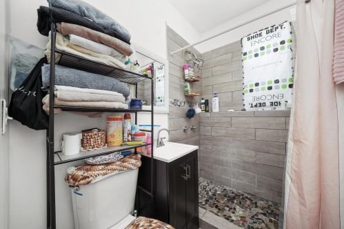 5346 Washtenaw Ave, Chicago IL  60625-3415 exterior