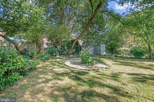 1611 Noyes Dr, Silver Spring MD 20910-2224 exterior