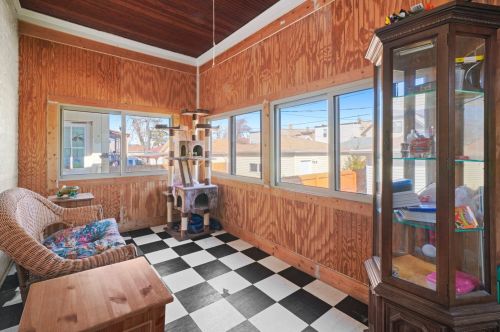 4514 Schubert Ave, Chicago IL 60614-1505 exterior