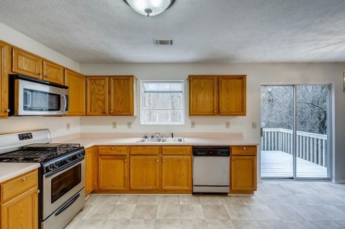 150 Kimberly Crk Pl, Atlanta GA 30349-8437 exterior