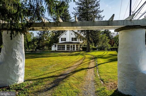 56 Glen Riddle Rd, Media PA 19063-5349 exterior