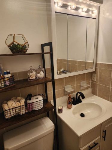 375 Salt Point Tpke, Poughkeepsie NY 12603-1053 exterior