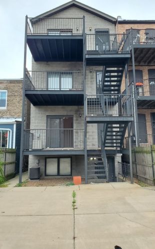 5516 Indiana Ave, Chicago IL  60637-1095 exterior