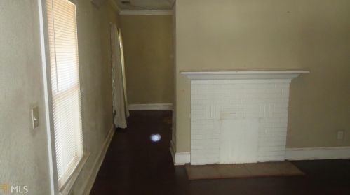 2718 Harris St, Atlanta, GA 30344-6925