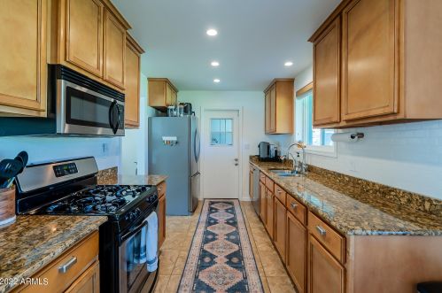 7708 17th Dr, Phoenix AZ  85021-7016 exterior