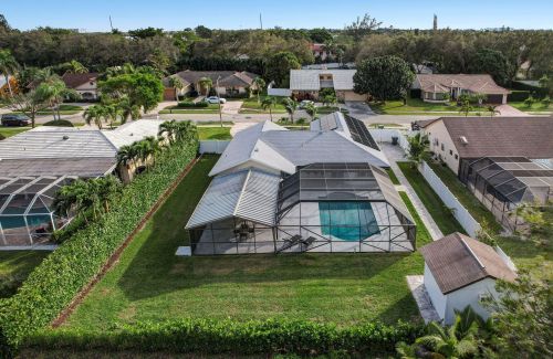 441 53rd St, Boca Raton FL  33487-3750 exterior