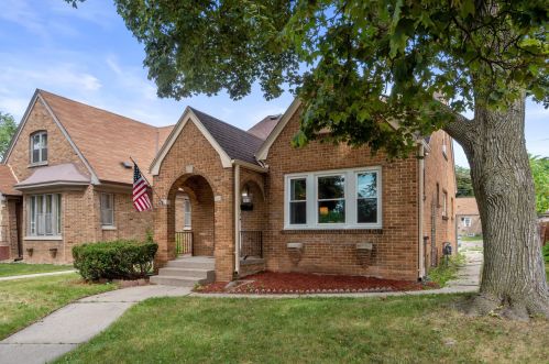 4550 41st St, Milwaukee WI  53209-5818 exterior