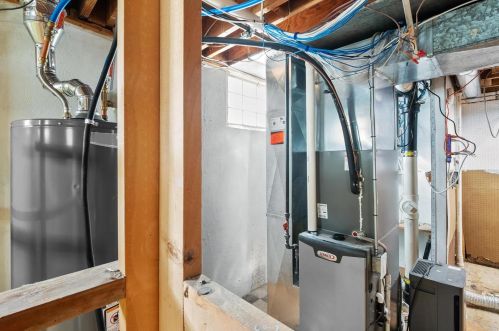 9562 Ldg Pole Ln, Saint Louis MO 63126-2160 exterior