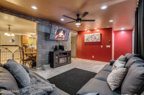 3610 32 St, Tucson AZ 85711-6830 exterior