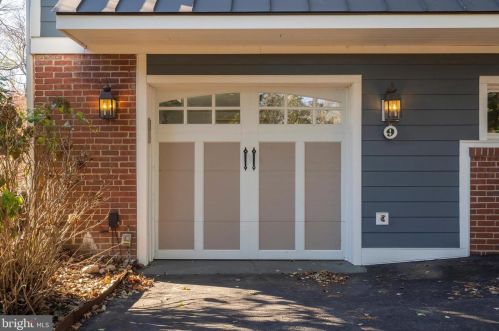 9 War Admiral Ln, Media PA 19063-5224 exterior