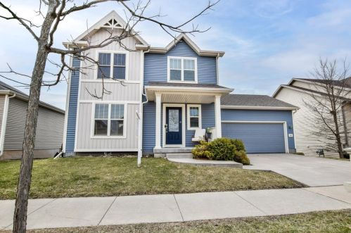 6915 Reston Heights Dr, Madison, WI 53718-3415