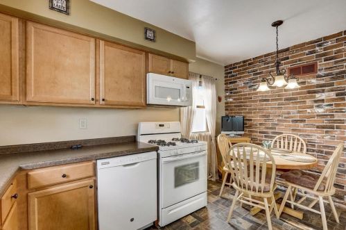 2529 70, Milwaukee WI 53223-2114 exterior